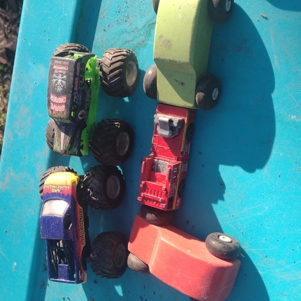 Assorted Colorful Toy Cars Set - Picture 4 of 4